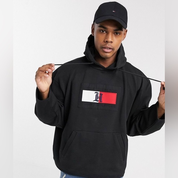 Tommy Hilfiger x Lewis Hamilton Limited Edition Oversized Hoodie - Picture 3 of 3